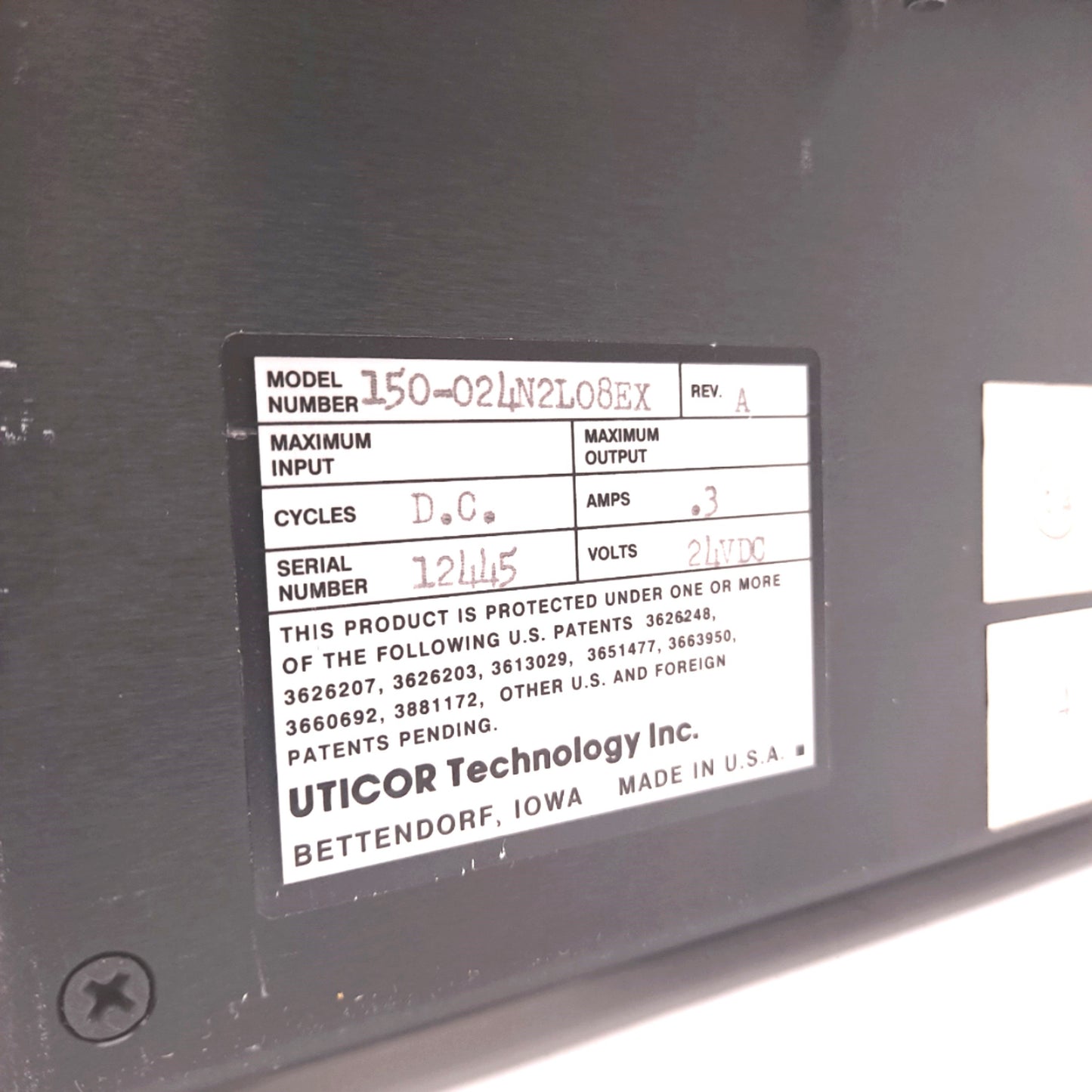 Used Uticor 150-024N2L08EX Rev A, PMD150, Programmable Message Display 24 VDC 0.3 A