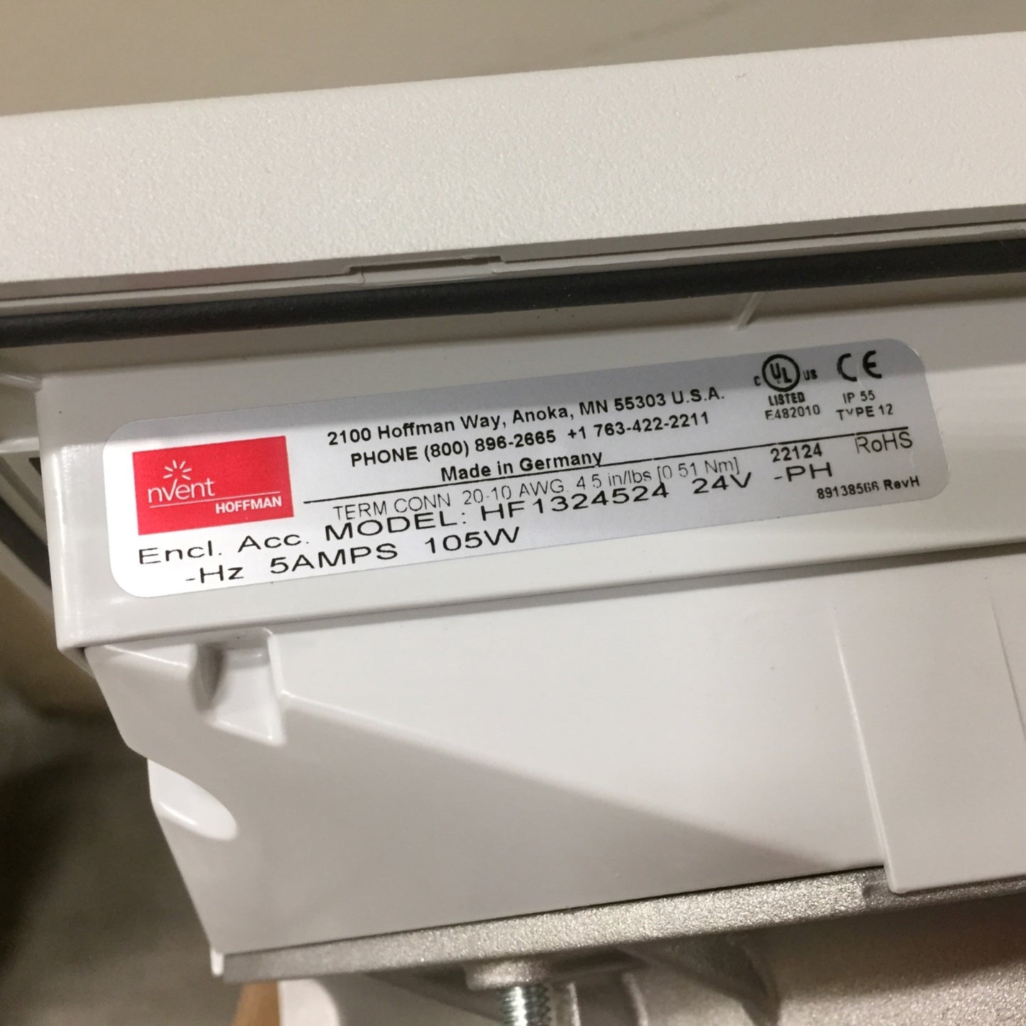 New nVent Hoffman HF1324524 13" Side-Mount Filter Fan, Light Gray, 24VDC 5A, 197 CFM