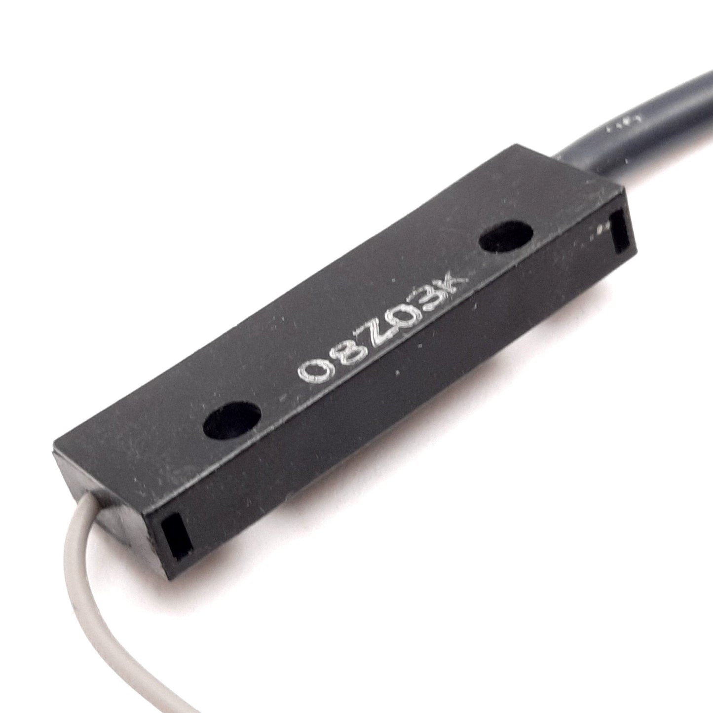 Used Omron E2EC-CR5B1 Inductive Proximity Sensor, 0.5mm, 5-24VDC, PNP N/O, 3-Wire