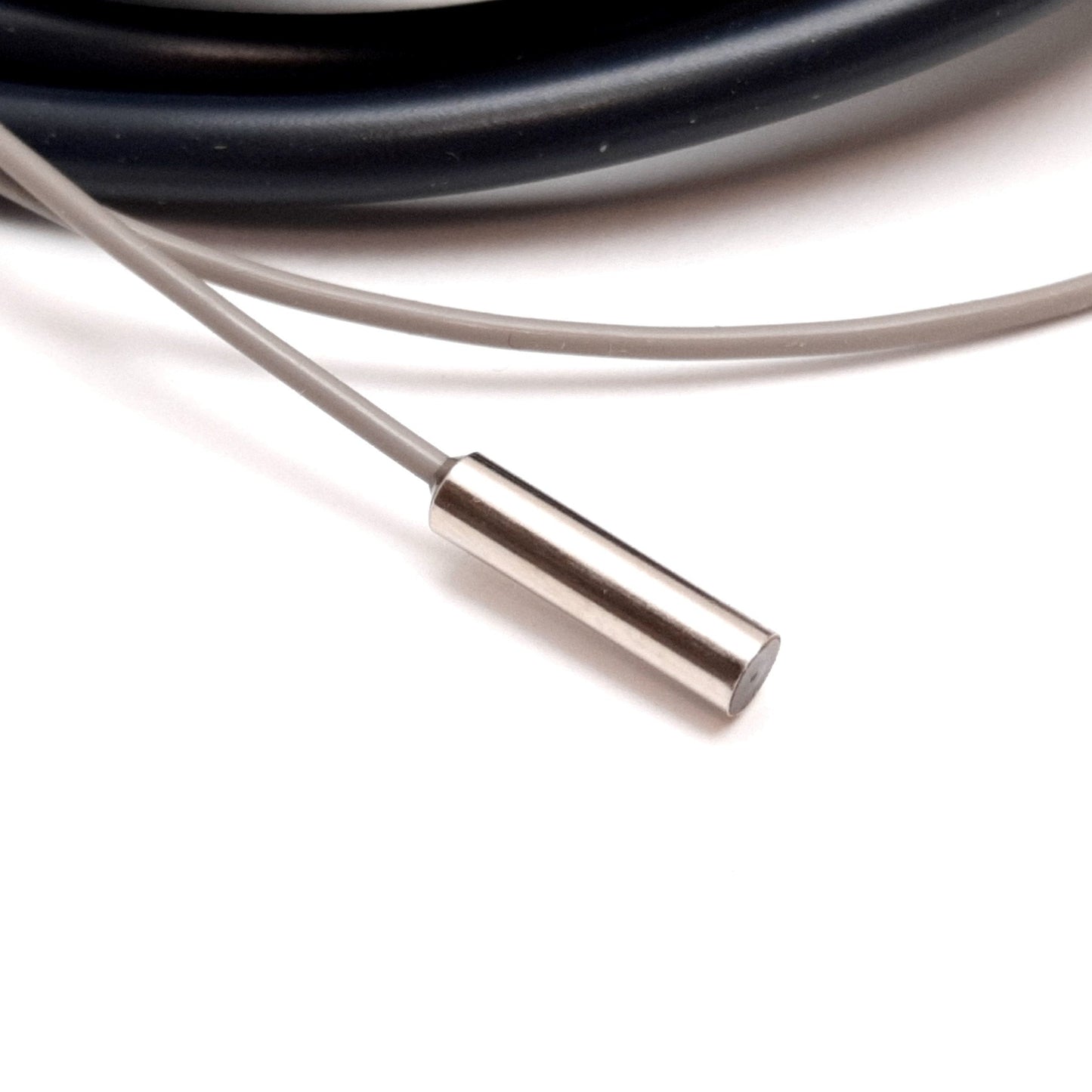New Other Omron E2EC-CR5C1 Inductive Proximity Sensor, 0.5mm, 5-24VDC, NPN N/O 3-Wire