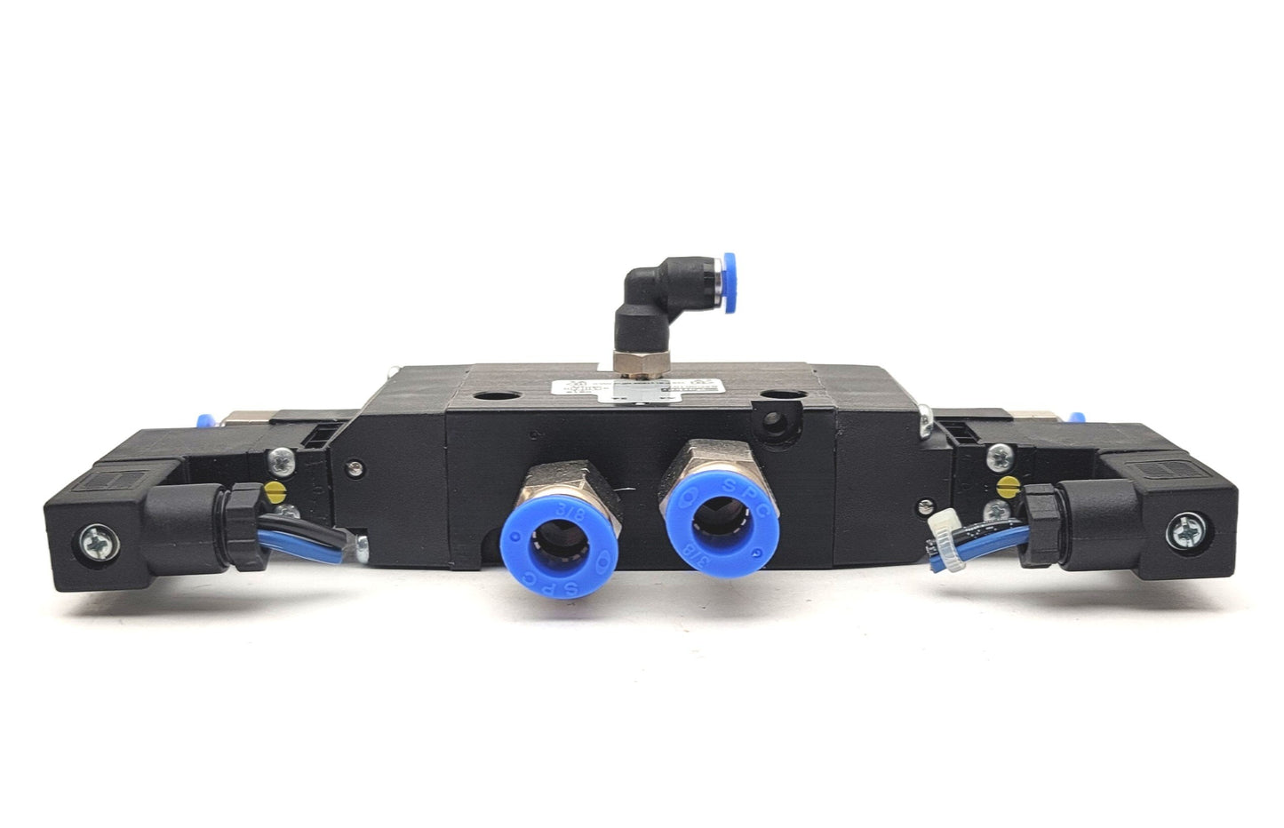 New – Open box Parker B5C00107 B5 Series Pneumatic Solenoid Valve 4-Way, 2-Pos, 145psi, 1/4"NPT