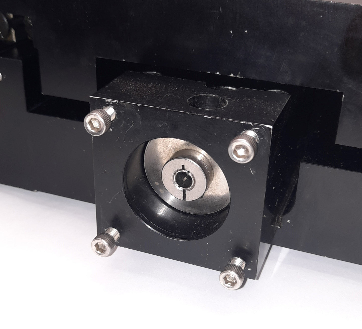 Used Parker 008-7689 Linear Actuator, 15"x10" Size, 8.5" Travel, 5mm Lead, NEMA 23