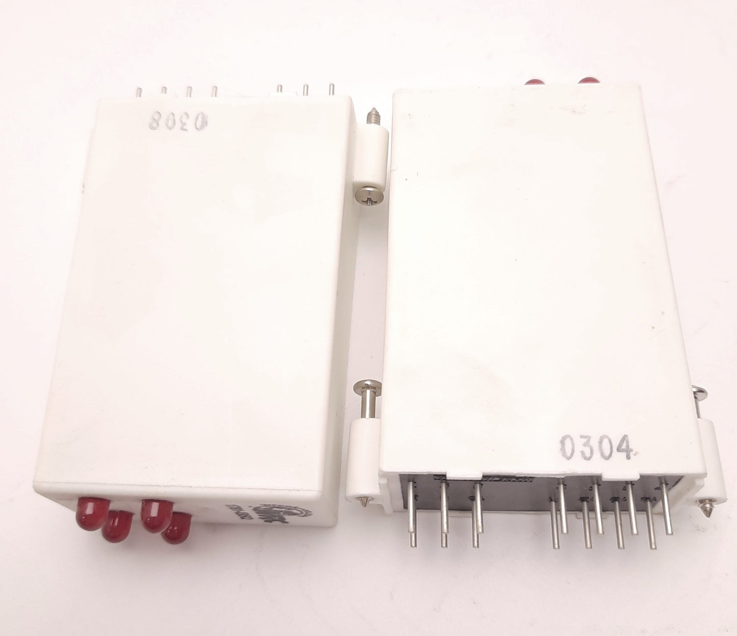 Used Lot of 2 WRC 1781-IB5Q Solid-State Relay In: 32VDC Out: 30VDC 50mA Logic: 5VDC