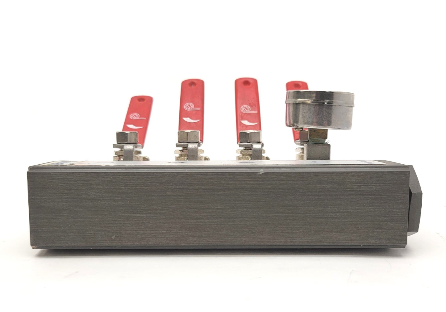 Used Plastic Process VF4-4VMN Inlet Manifold With Pressure Gauge And Ball Valves