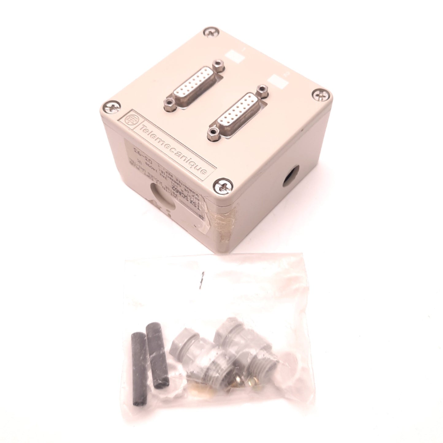 Used Schneider Electric TSXSCA62 Uni-Telway Subscriber Socket, Two D-Sub 15 Female