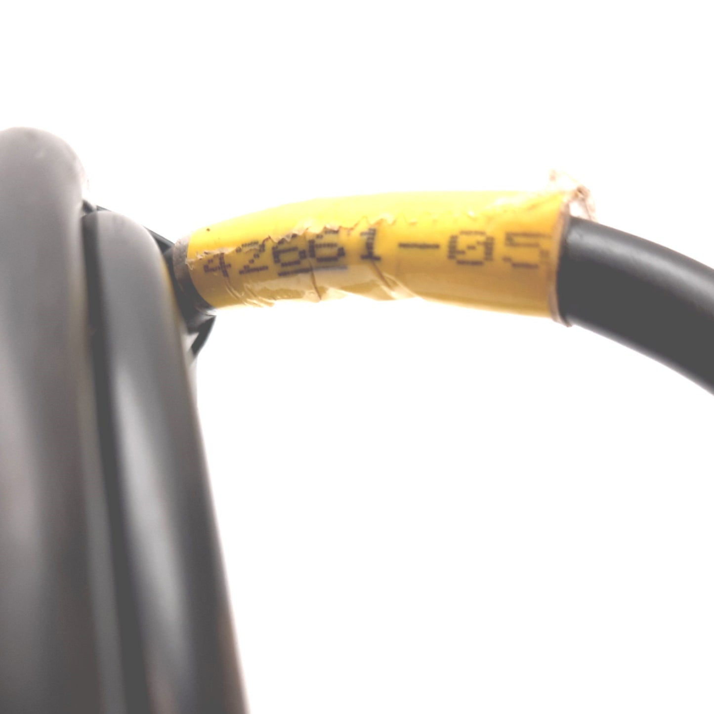 Used Omron STI 42661-0050 Light Curtain Receiver Cable 13-Pin Round to 10-Pin IDC 5ft