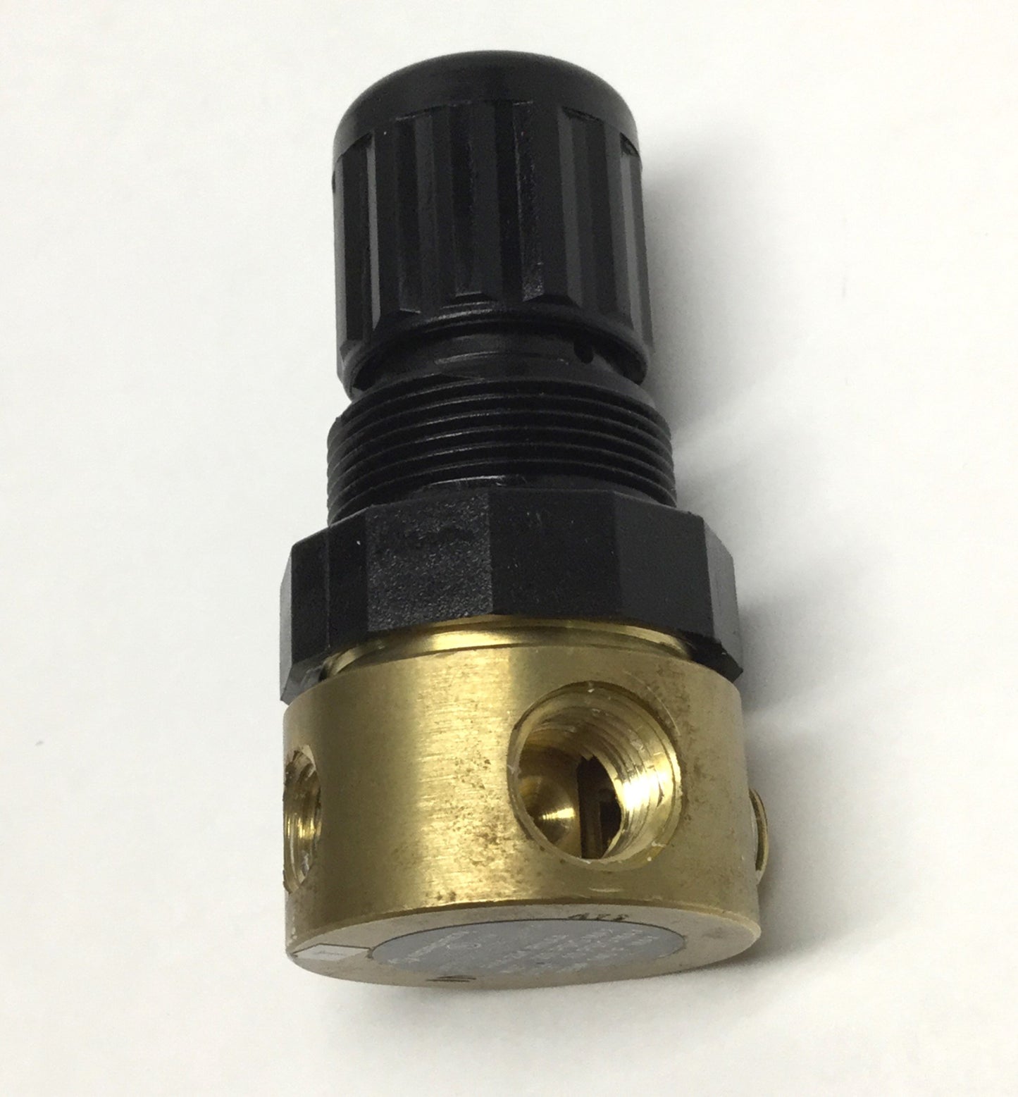 Used Norgren R44-221-RNAA Brass Air Pressure Regulator 1/8" NPT, 250psi IN, 10psi OUT