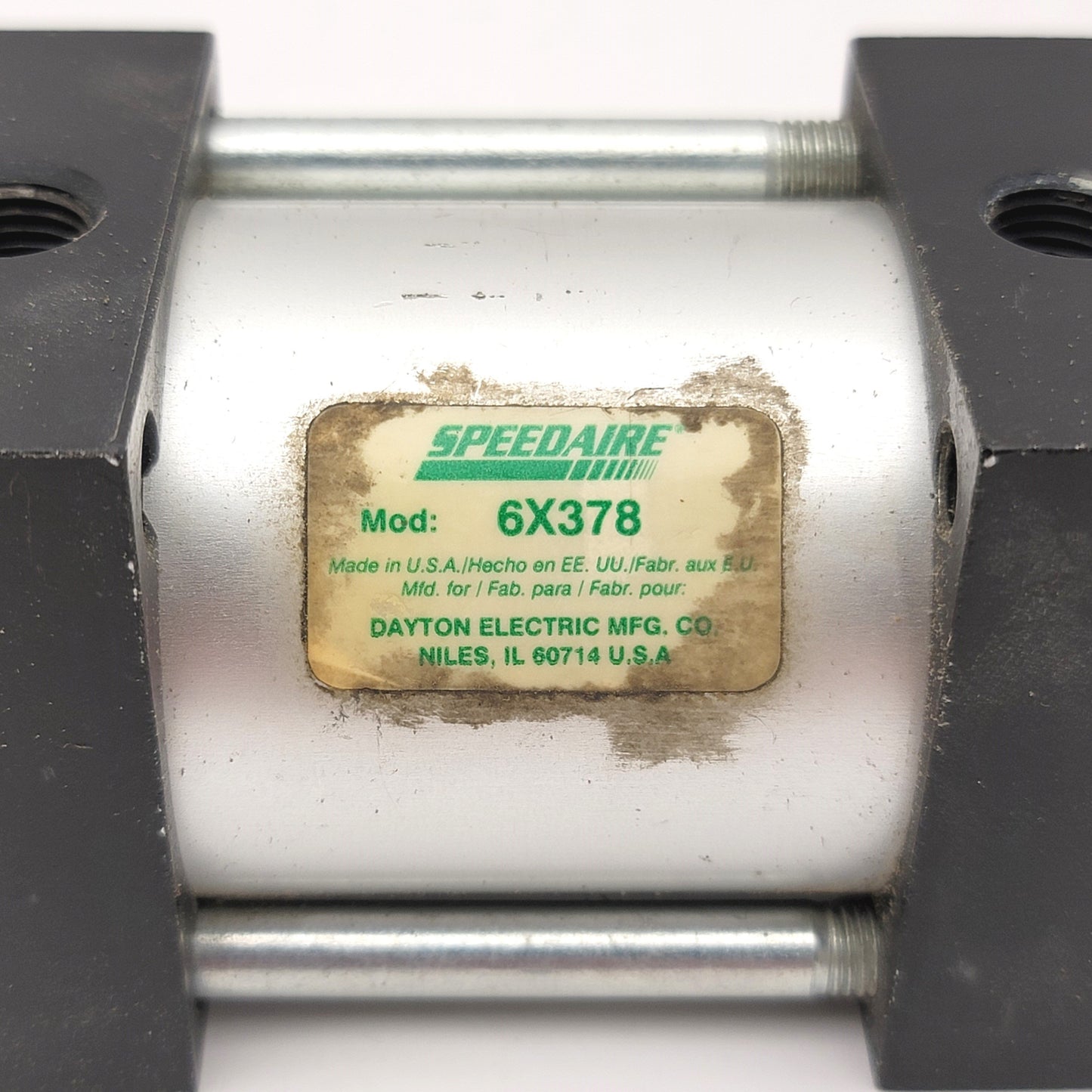 Used Speedaire 6X378 Double Acting Cylinder 2" Bore, 1" Stroke, 1/4"NPT, 785lb Cap.