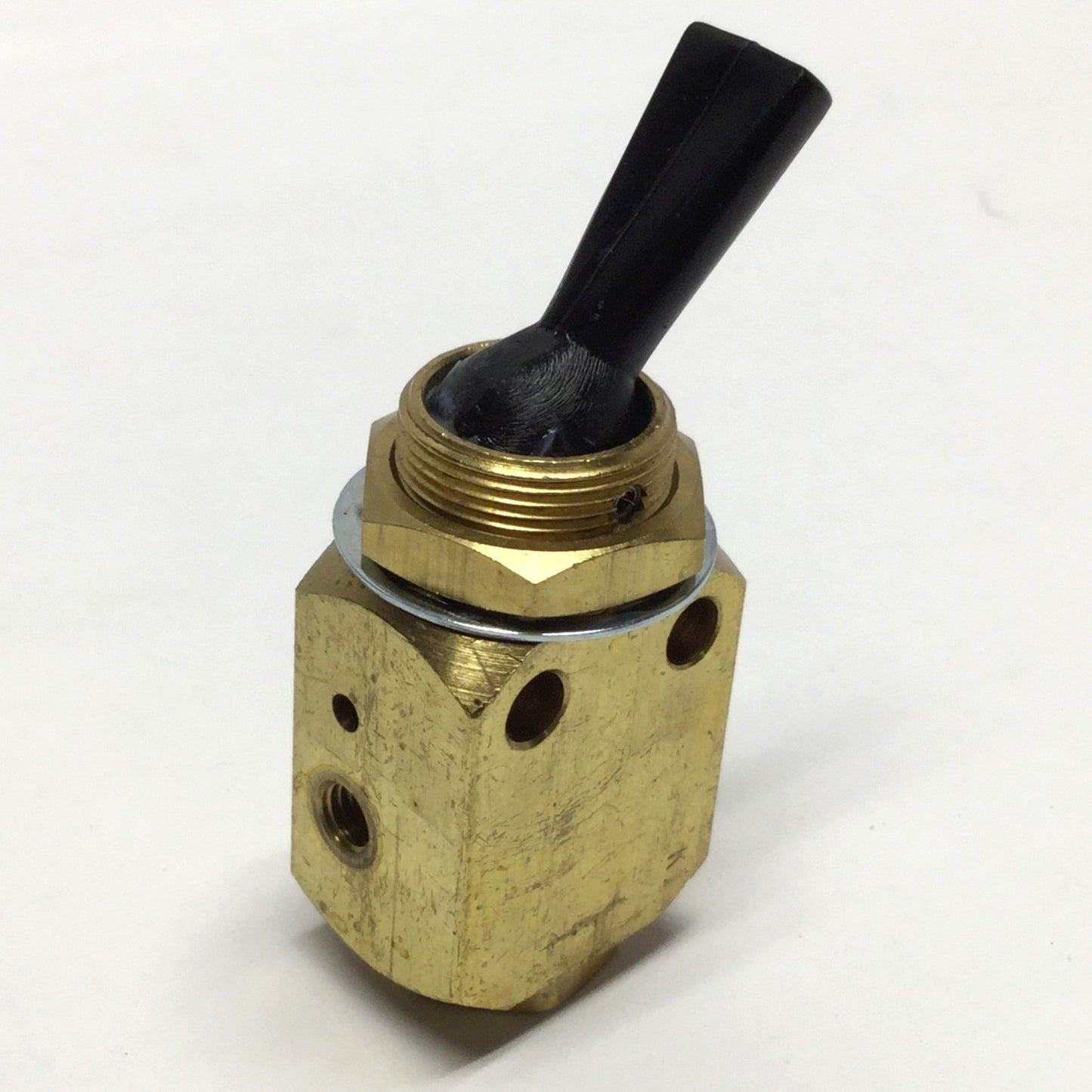 Used Clippard TV-4D Brass 4-Way Air Valve, NC, 3-Position Plastic Toggle, 10-32 Ports