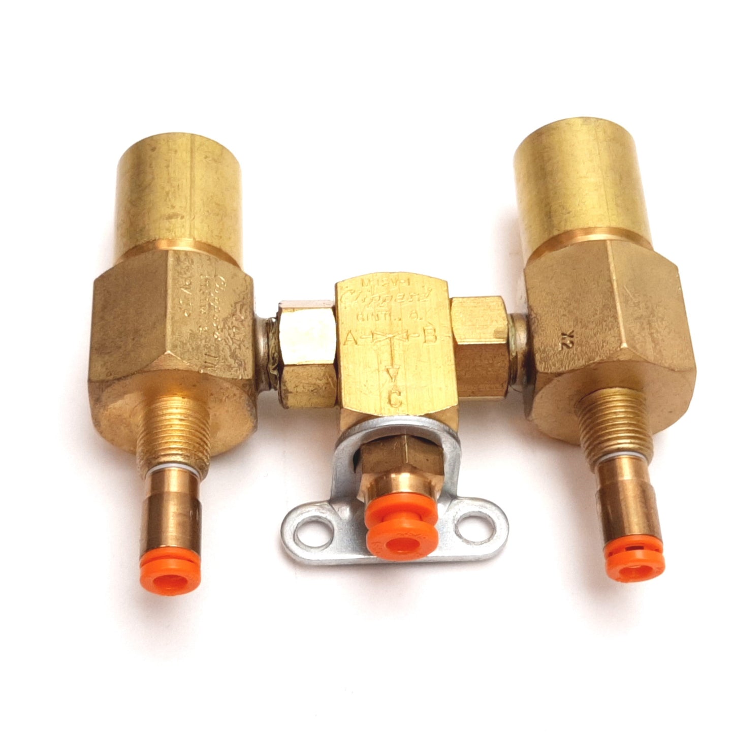 Used Clippard MJSV-1 Poppet Type Shuttle Valve, With 2x PV-1P Pulse Valves, 1/8" NPT
