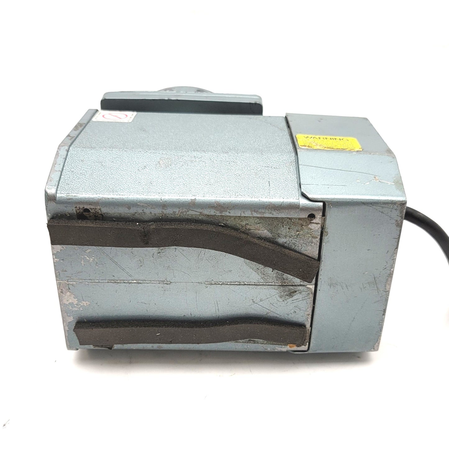 Used Gast D0A-P135-AA Compressor Vacuum Pump 1/8hp, 21"Hg, 60psi Max, 1.1CFM, 120VAC