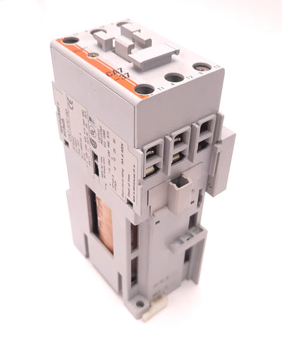 Used Sprecher+Schuh CA7-37C-00 Contactor With CA7-PA Auxiliary Contact Block