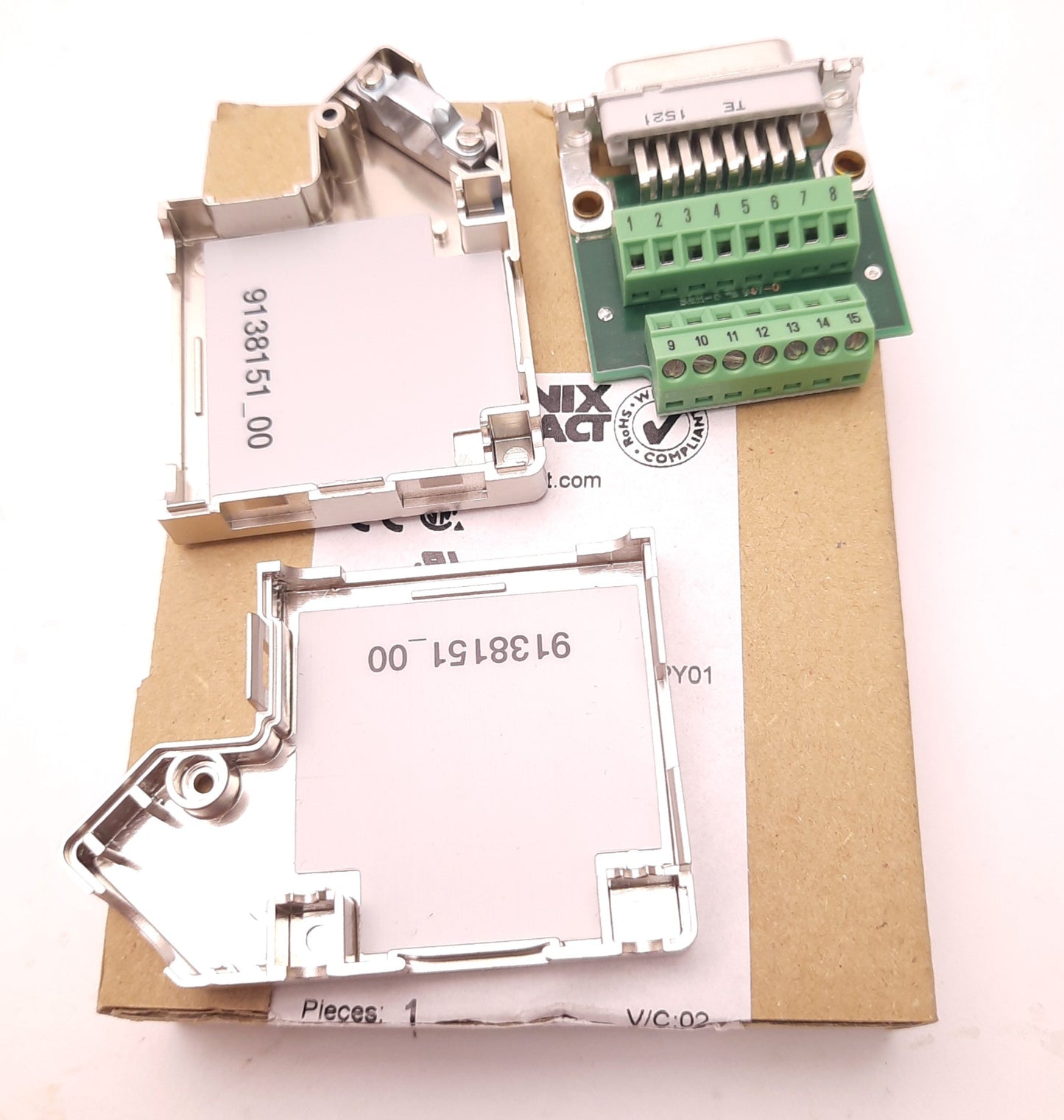 New – Open box Phoenix Contact SUBCON 15/F-SH Subcon Female Connector 15 Pin, 50v DC, 100 mA