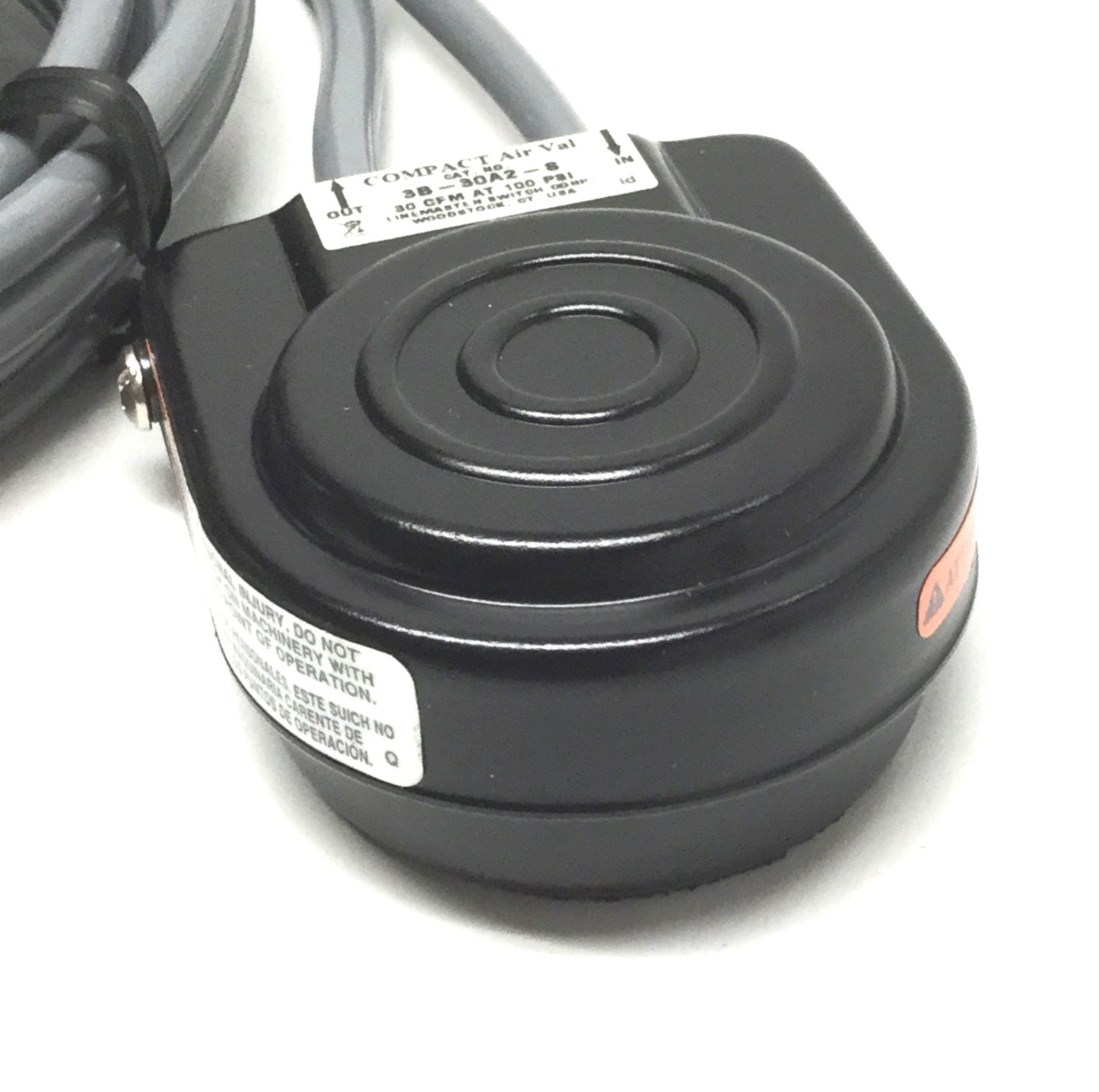 New – Open box EFD 7016351 Pneumatic Dispenser Foot Valve Assembly, 100PSI Regulator