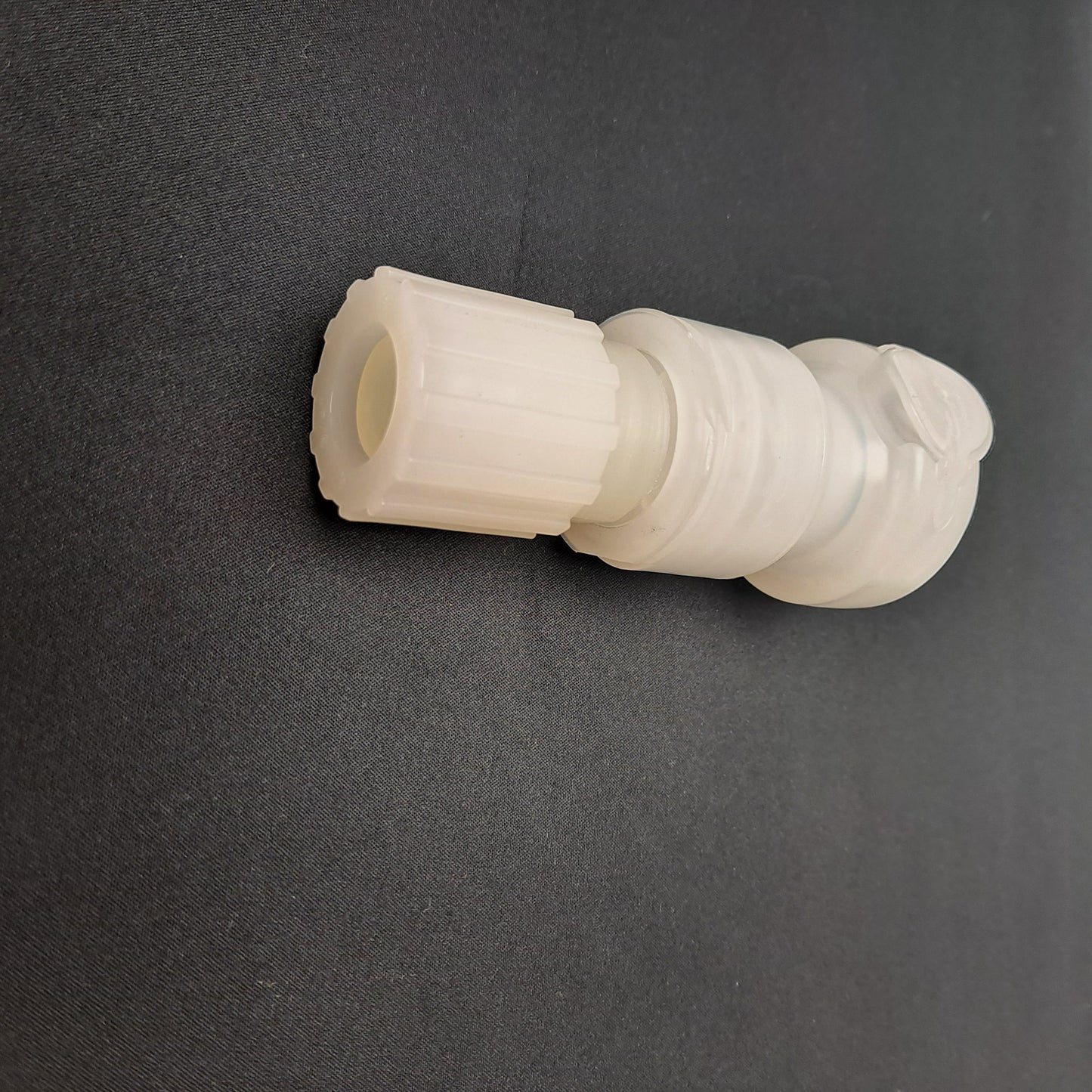 Used Colder Products CQGD06100112 In-Line Coupling Body 3/4" Flare, Vacuum to 120PSI