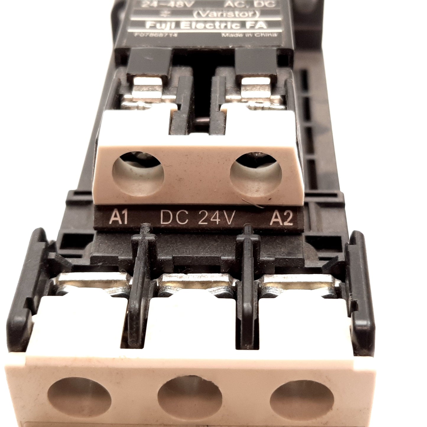Used Fuji Electric SC-E05/G Contactor, SZ-A22/T Aux Contact Block, SZ-Z1 Suppressor
