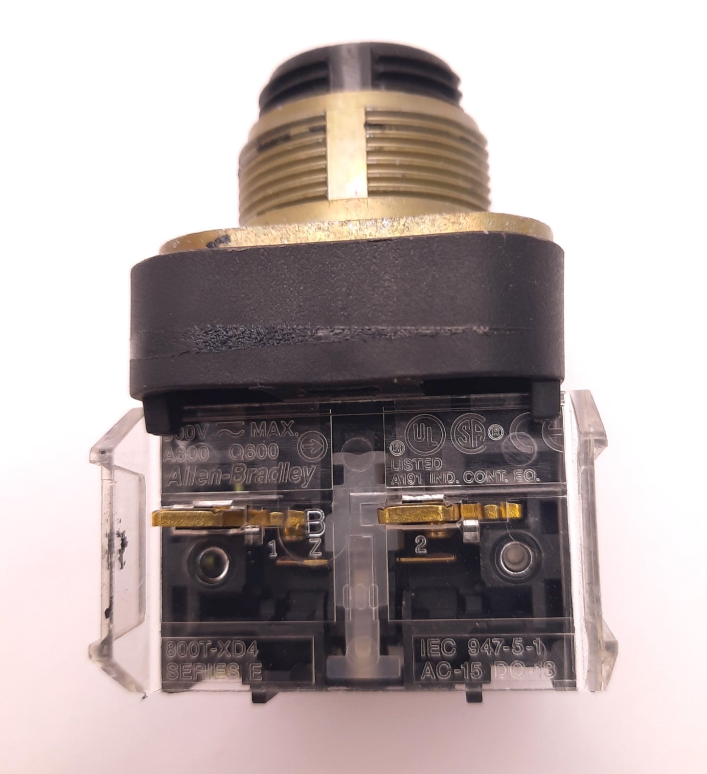 Used Allen-Bradley 800T-FXJ6A5 Push-Button w/ No Cap And Two 800T-XD4 Contacts 600vAC