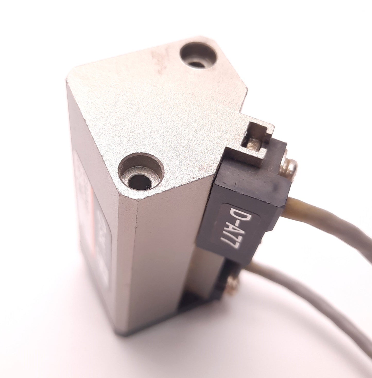 Used SMC CDQ2KB16-30D Pneumatic Cylinder with 2x D-A77 Switches 30mm Stroke 16mm Bore