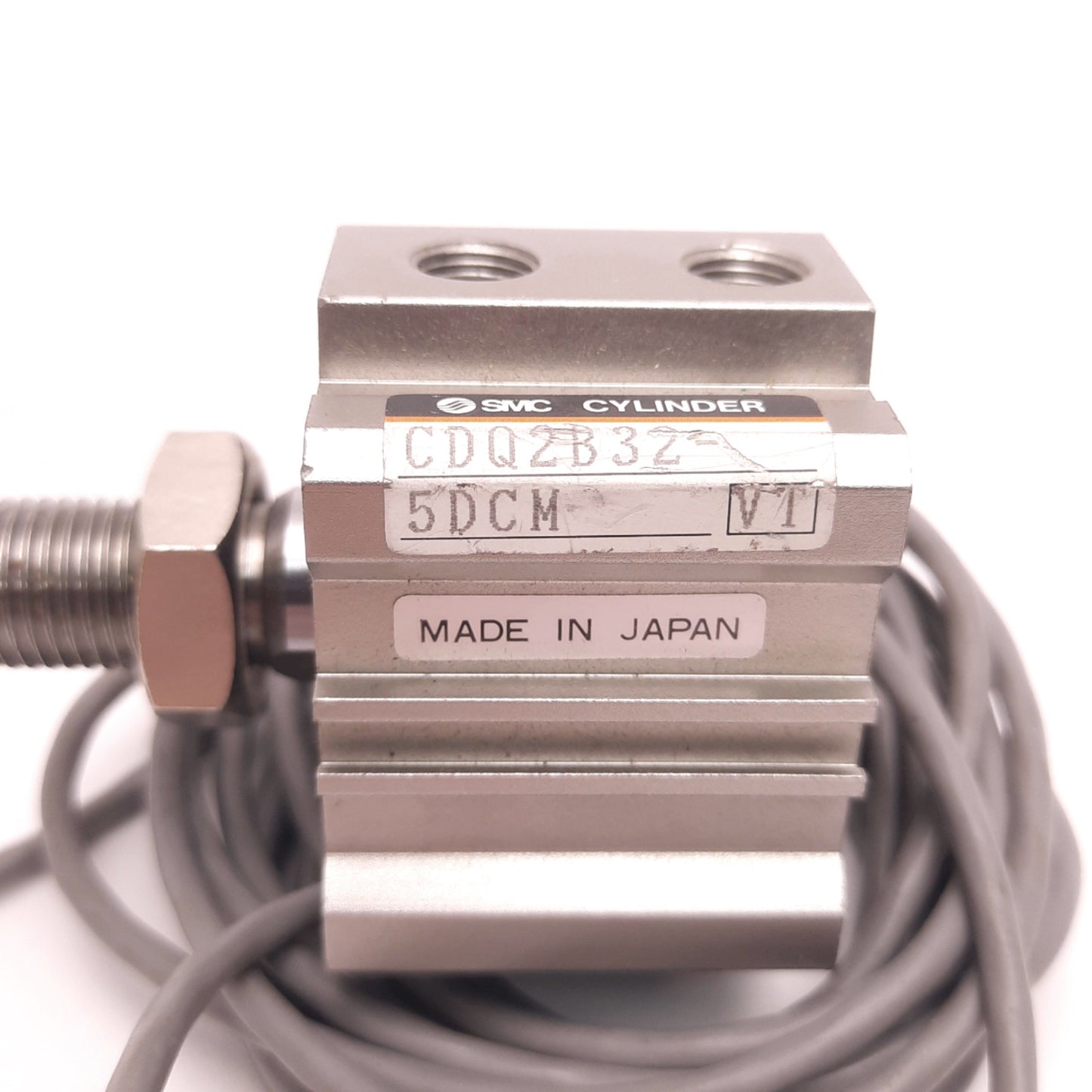Used SMC CDQ2B32-5DCM Compact Pneumatic Cylinder with One D-F79 Auto Switch