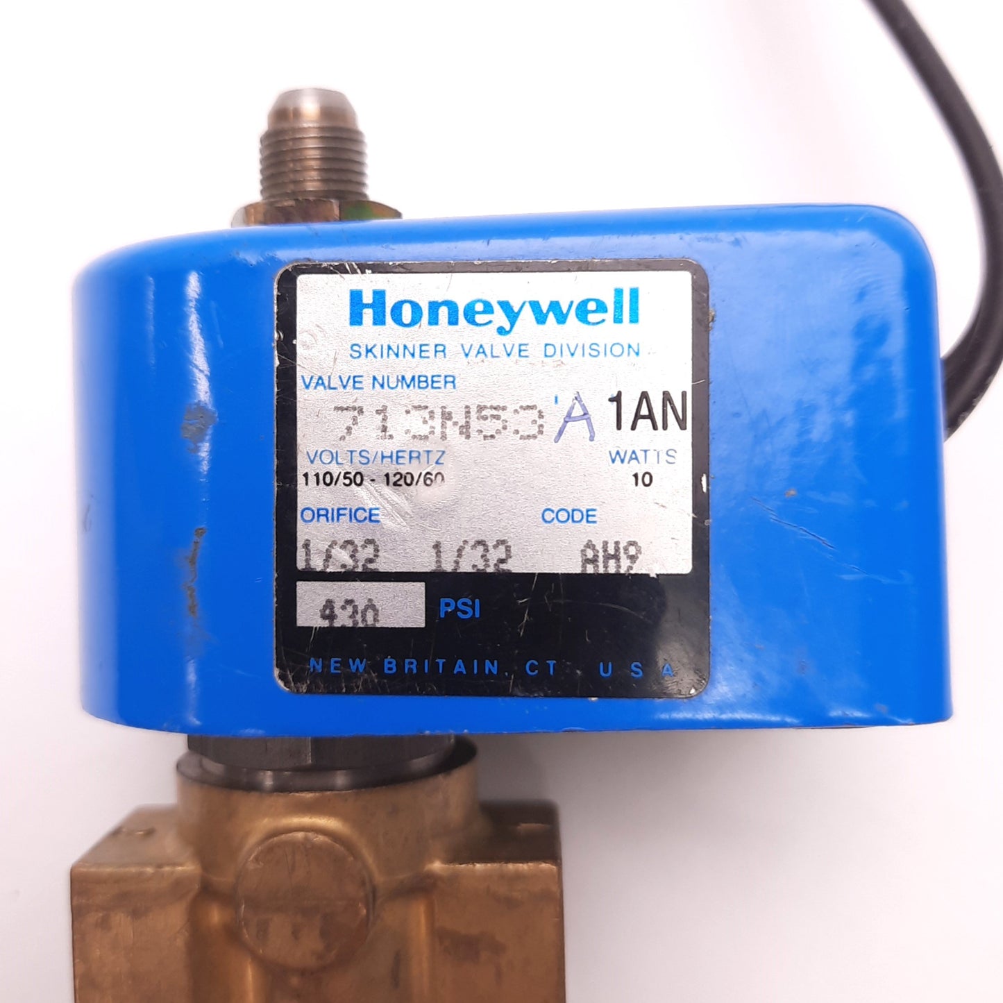 Used Honeywell 713N53A1AN Solenoid Valve 120v AC 10 Watt Coil 430 Psi 1/4" NPT