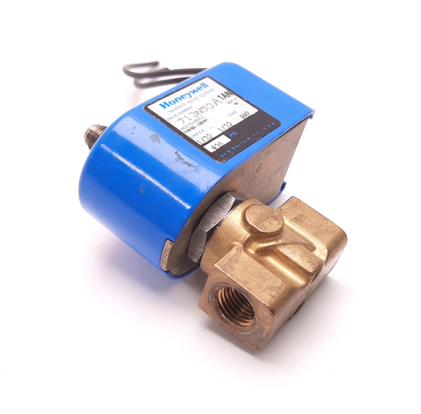 Used Honeywell 713N53A1AN Solenoid Valve 120v AC 10 Watt Coil 430 Psi 1/4" NPT