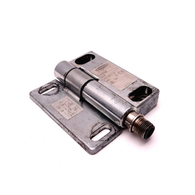 Used Banner SI-HG80DQD Safety Interlock Hinge Switch 250VAC 3A 60VDC 1NO/1NC M12