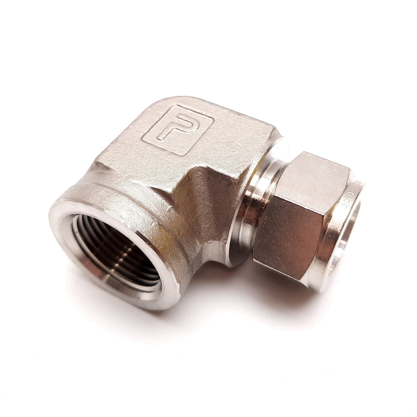 New – Open box Parker Yor-Lok Elbow Fitting, 90°, 316 Stainless Steel, 3/4" NPT to 3/4" Tube OD