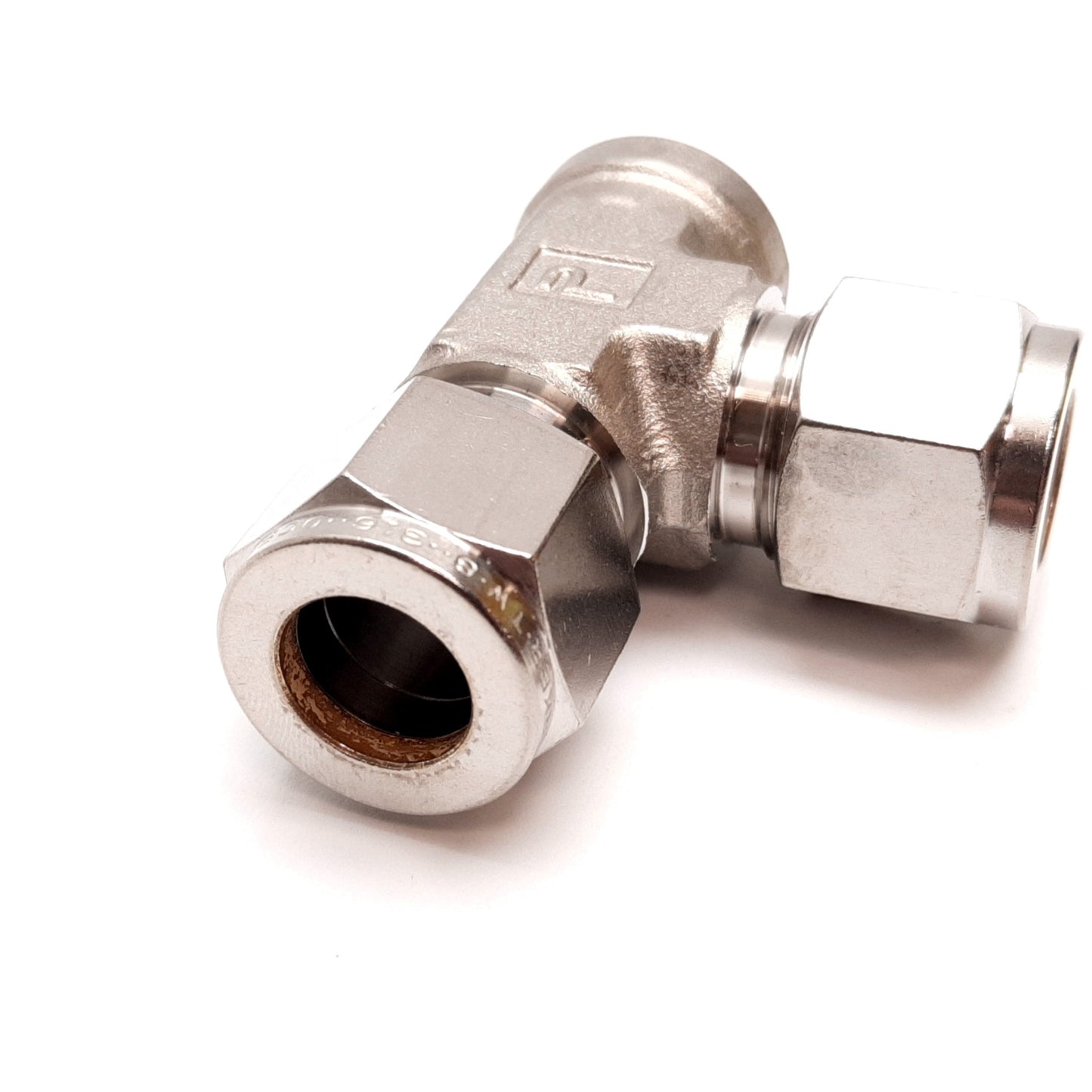 New – Open box Parker Yor-Lok Right Angle Tee Fitting, 316 SS, 3/8" NPT to 1/2" Tube OD