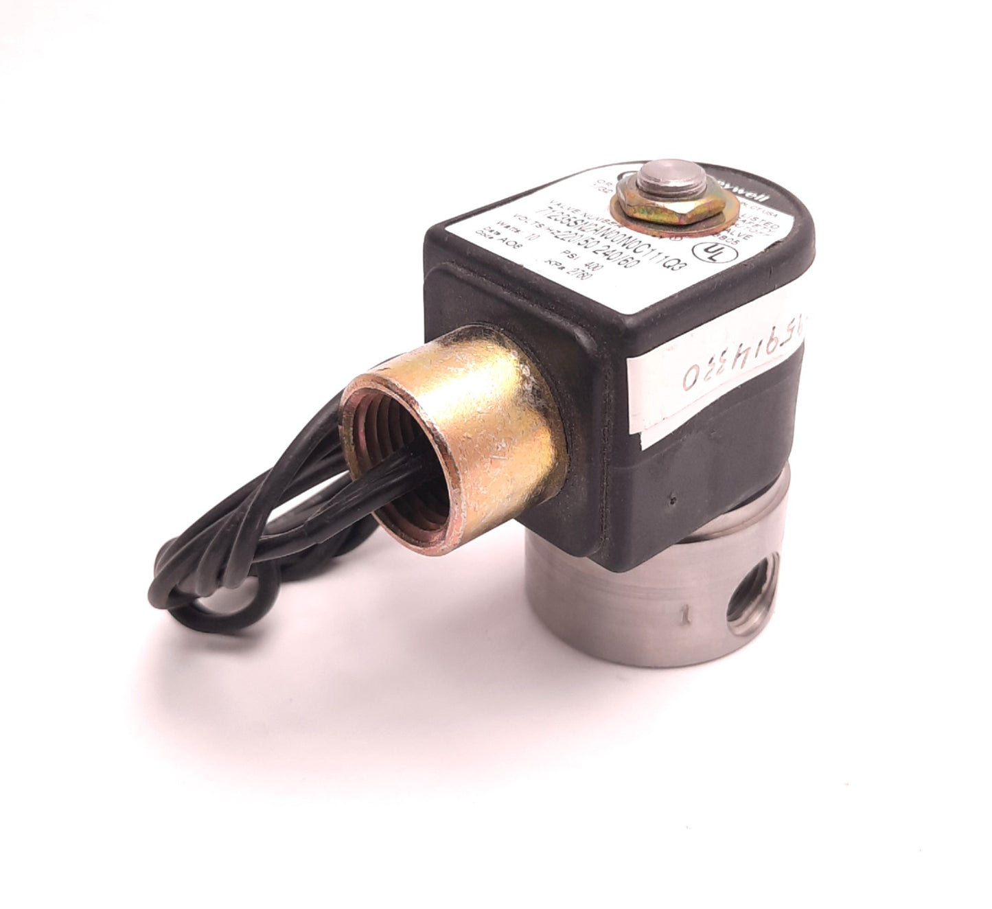 Used Honeywell 72135SN2AN00N0C111Q3 Solenoid Valve 220-240V 50-60Hz 10W Coil, 400 Psi