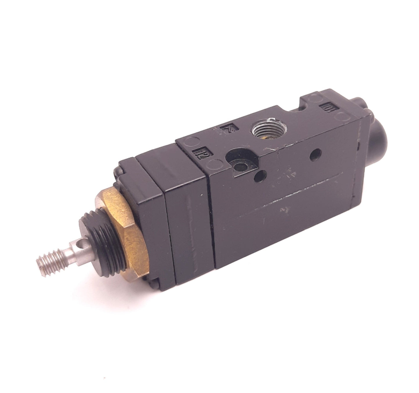 Used Norgren MH12BDA31A002 Pneumatic Valve 3/2 Normally Open 150 Psig 130F Max