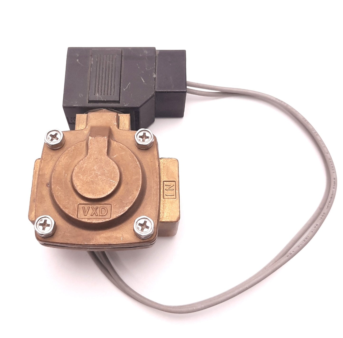 Used SMC VXD2140 Solenoid Valve, Coil Voltage: 110/120VAC Orifice: 15mm, 1/2" NPT