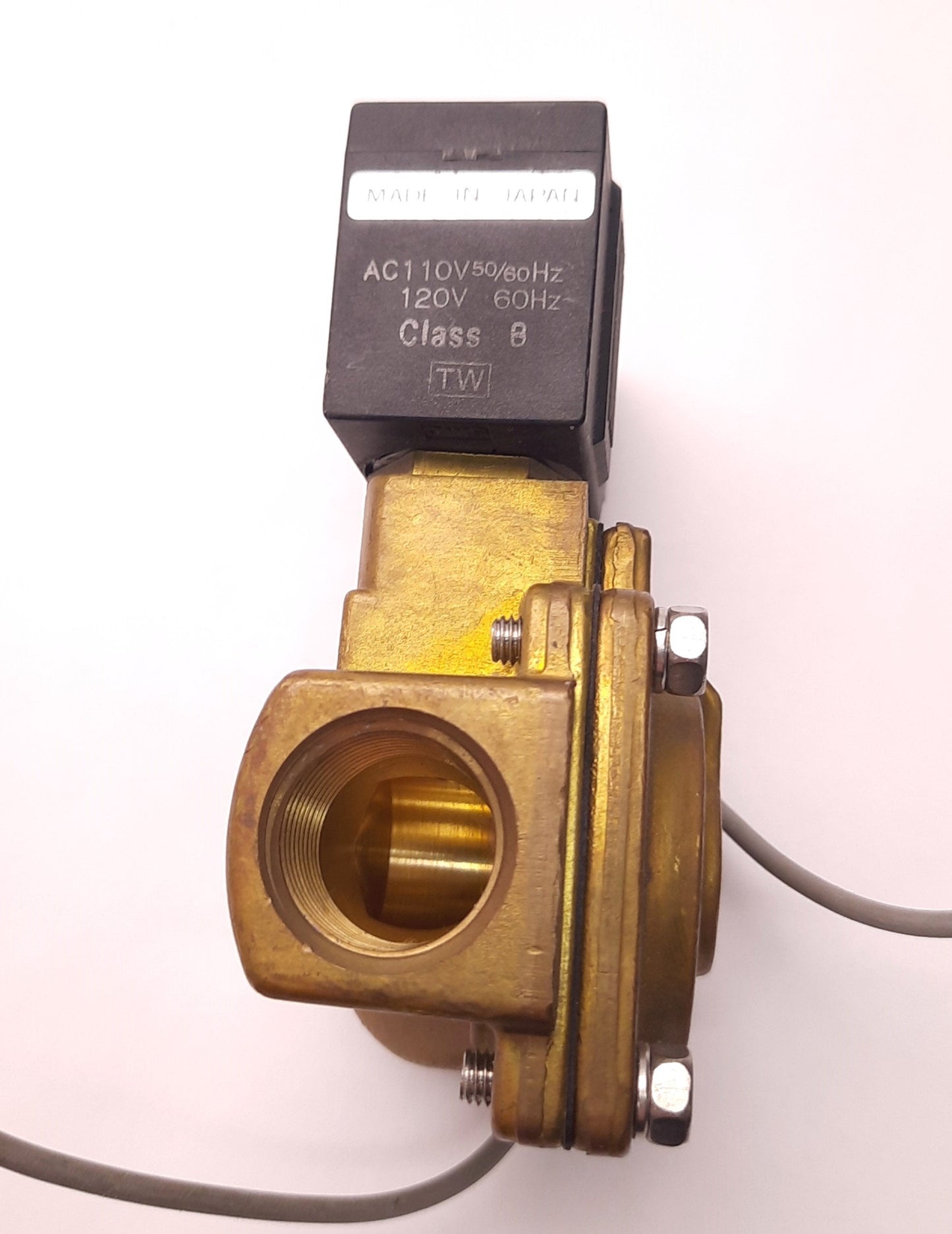 Used SMC VXD2140 Solenoid Valve, Coil Voltage: 110/120VAC Orifice: 15mm, 1/2" NPT