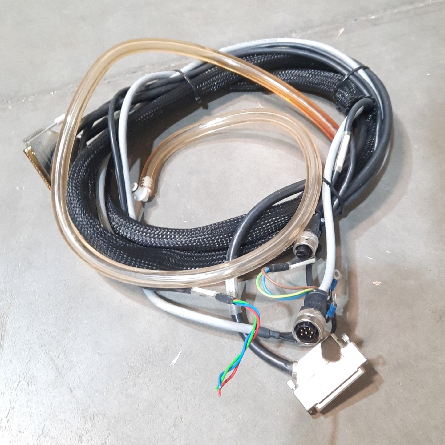 Used X-TEK 160Xi X-Ray Source/Gun, 160kV 20W, Resolution <1µm, Tungsten Filament
