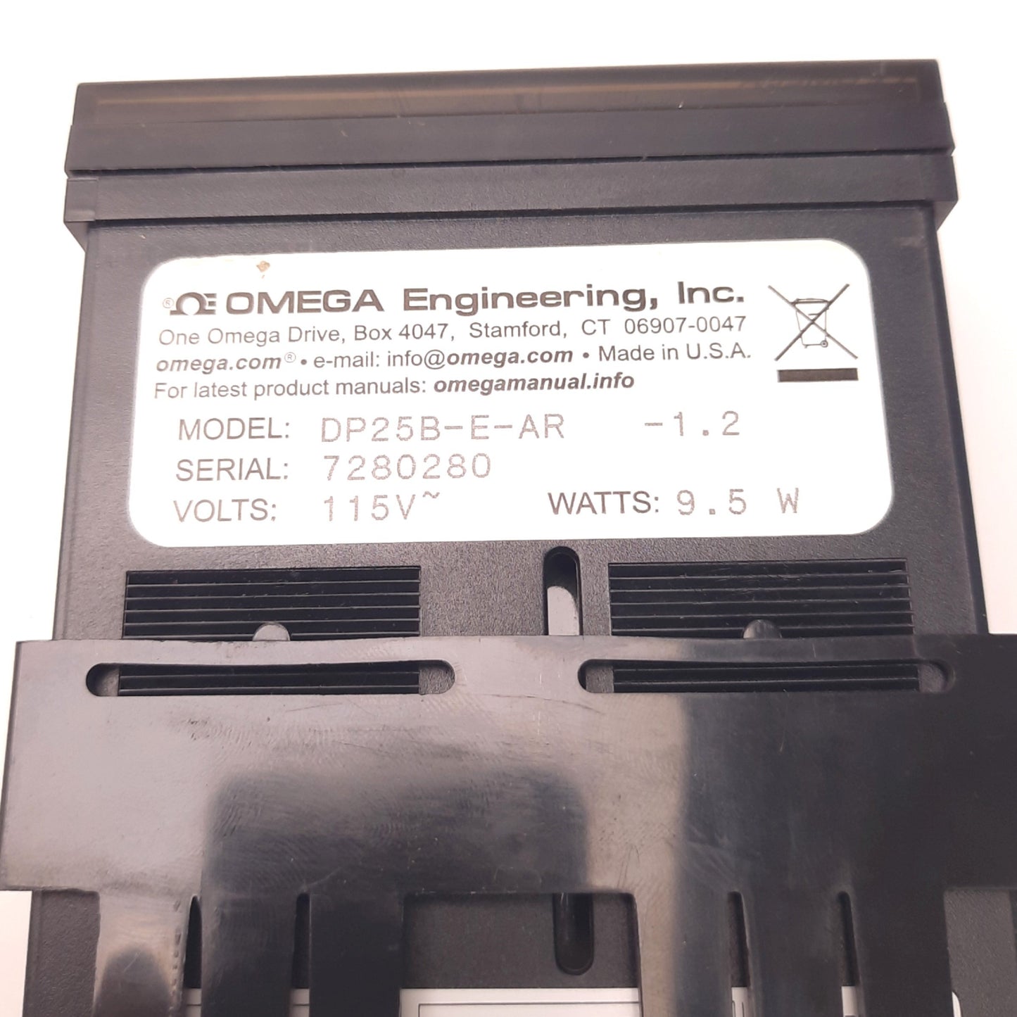Used Omega Engineering DP25B-E-AR Process Meter 115V 9.5 Watts 4 Digits 45mm x 92mm