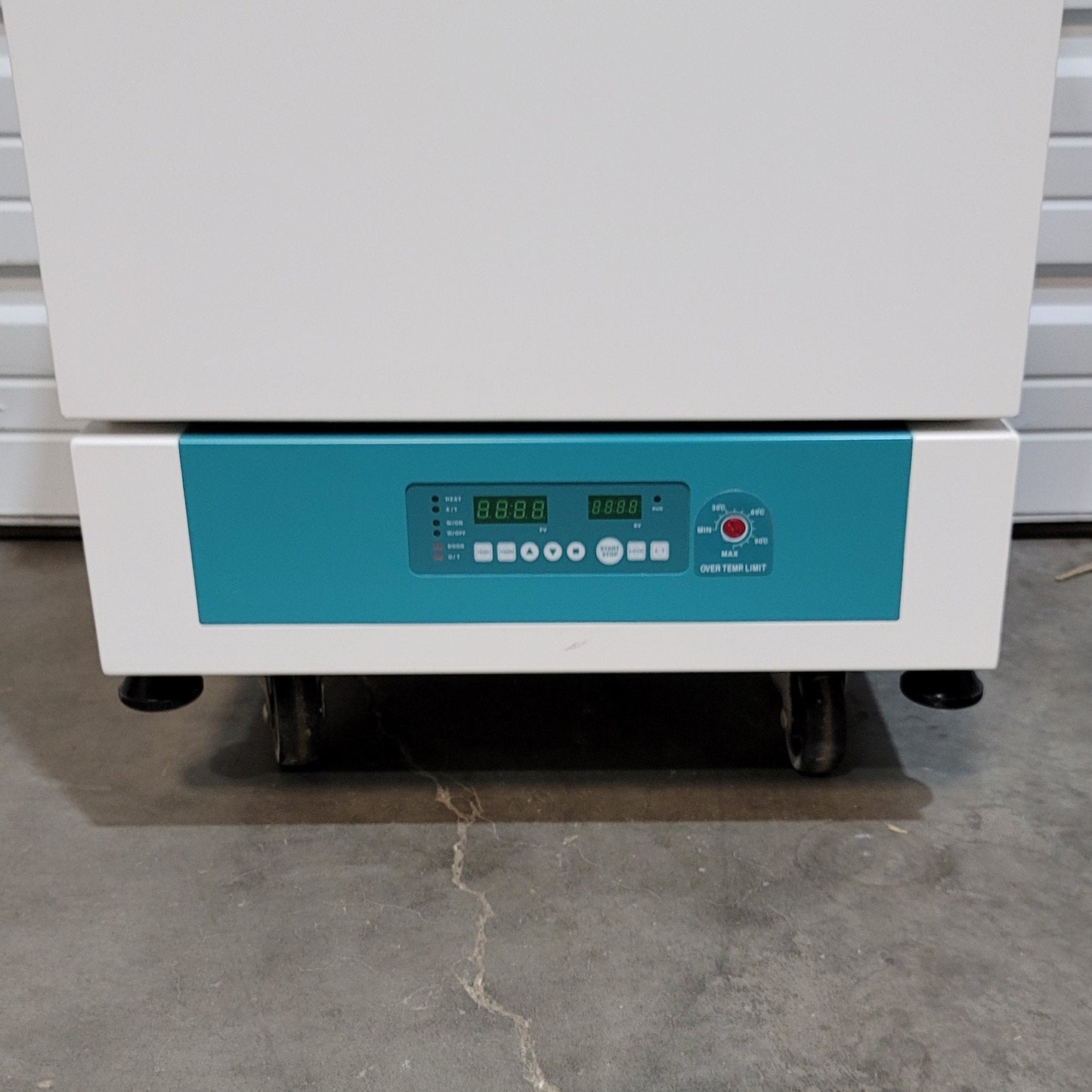 Used Jeio Tech IB-01E Bench Top Incubator 2.3CuFt, Ambient To 60°C, 120VAC 2.1A