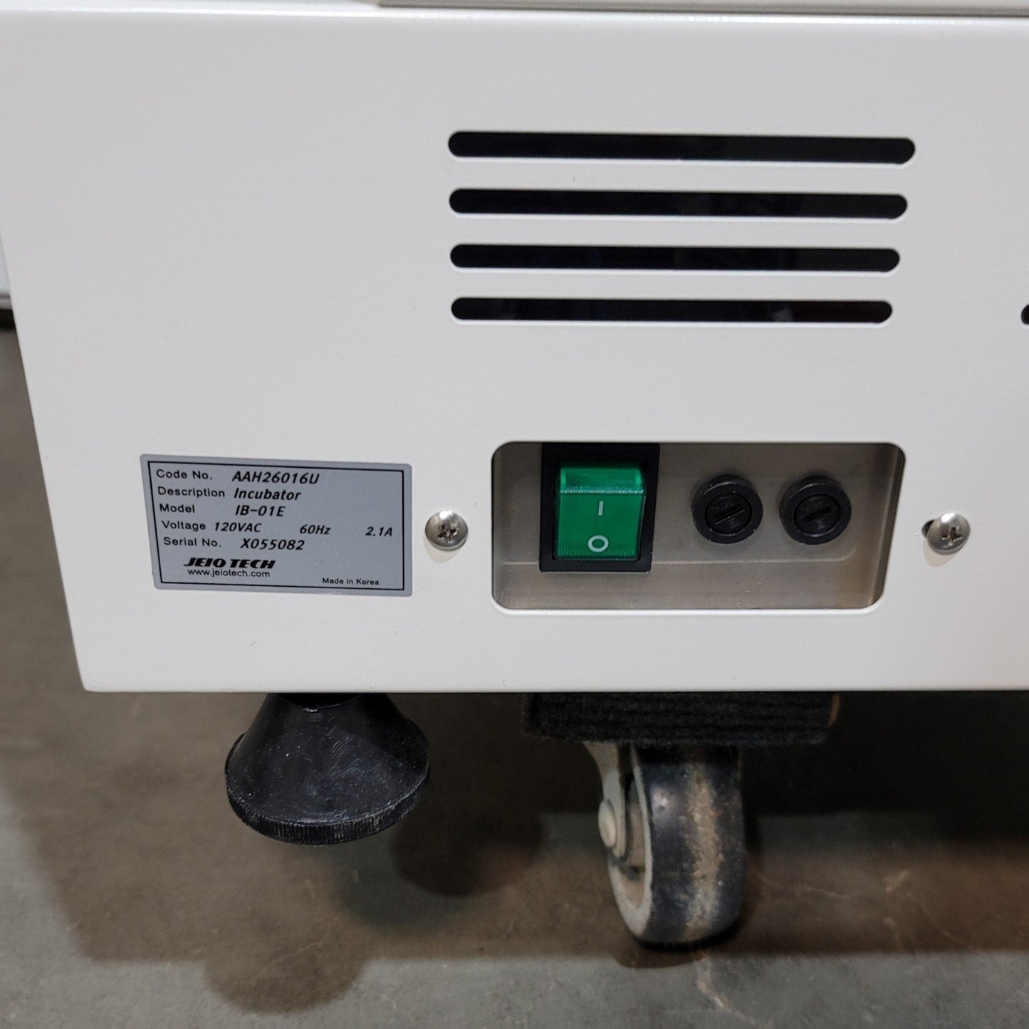 Used Jeio Tech IB-01E Bench Top Incubator 2.3CuFt, Ambient To 60°C, 120VAC 2.1A