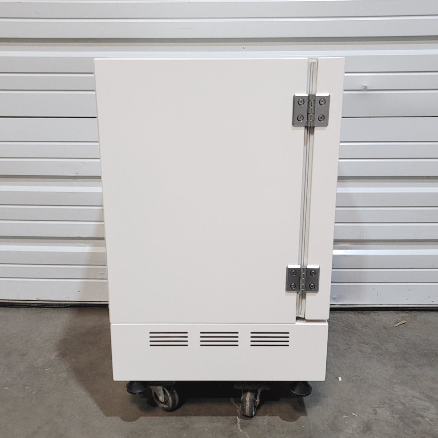 Used Jeio Tech IB-01E Bench Top Incubator 2.3CuFt, Ambient To 60°C, 120VAC 2.1A