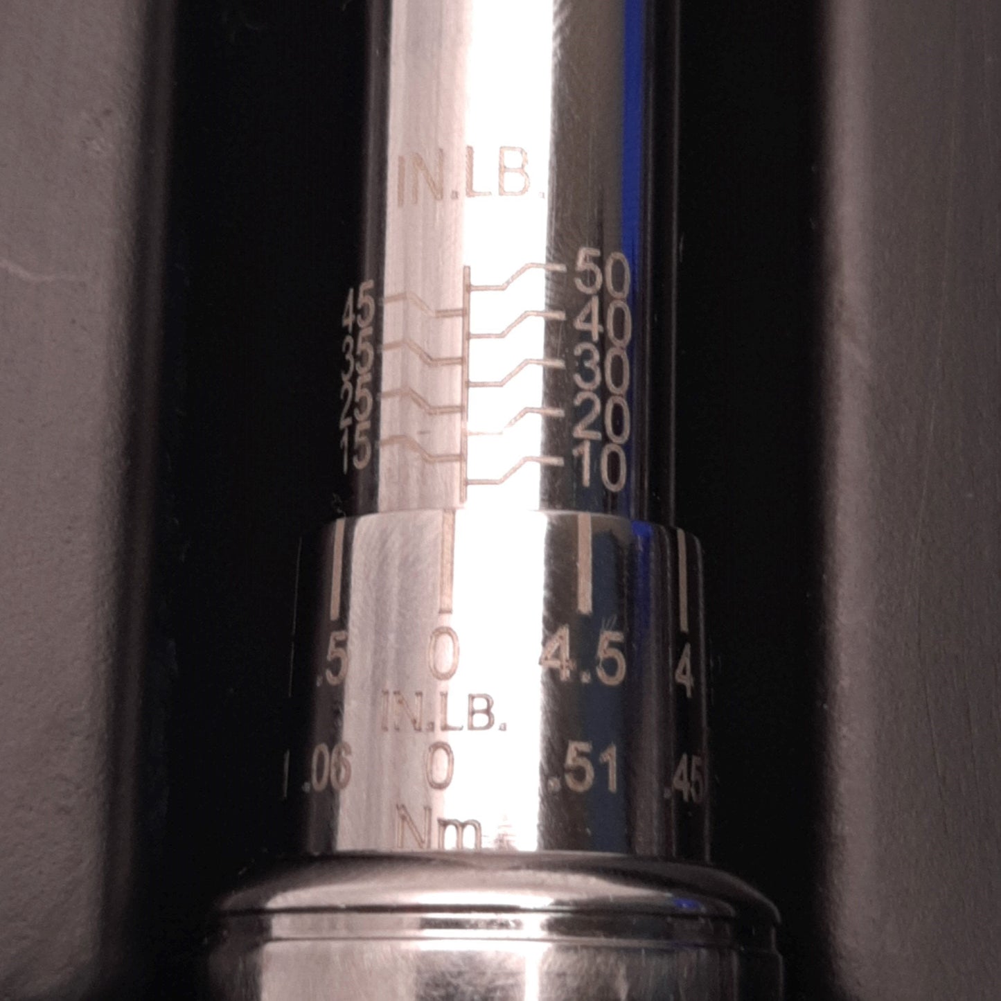 Used CDI 501MRMH Dual Scale Torque Wrench 1/4" Drive, 10-50 InLbs, Increments: 1