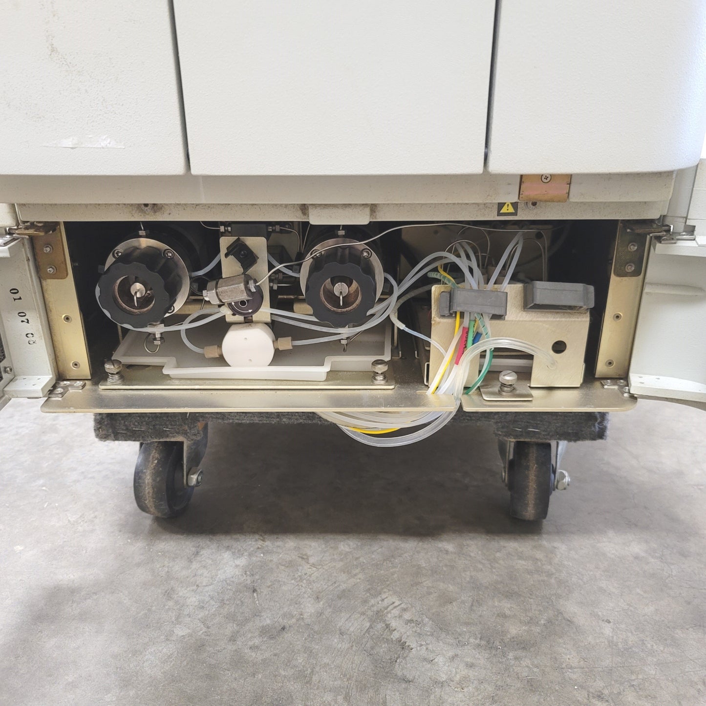 Used Waters Alliance 2695 High Performance Liquid Chromatographic Separations Module