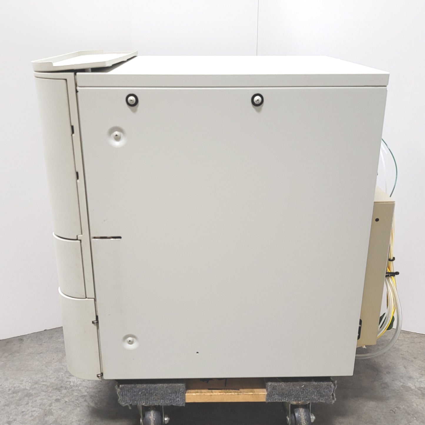 Used Waters Alliance 2695 High Performance Liquid Chromatographic Separations Module