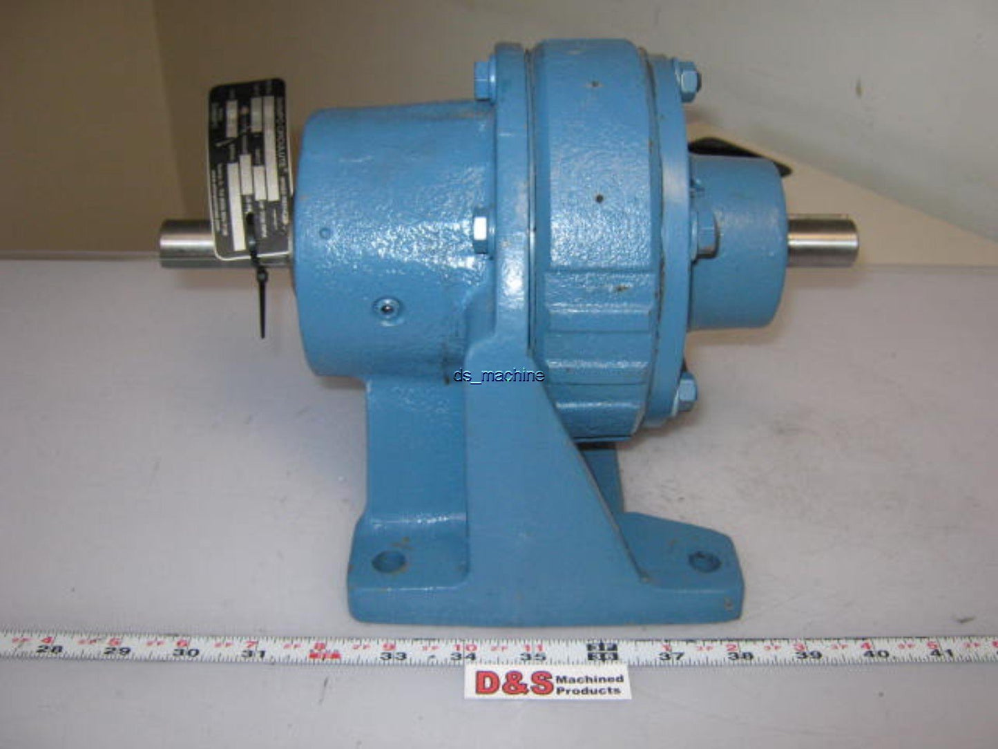 Used Shimpo 201-47-SHFT-BH-AMP Circulute Speed Reducer 47:1 600in/lbs .57HP 1750RPM