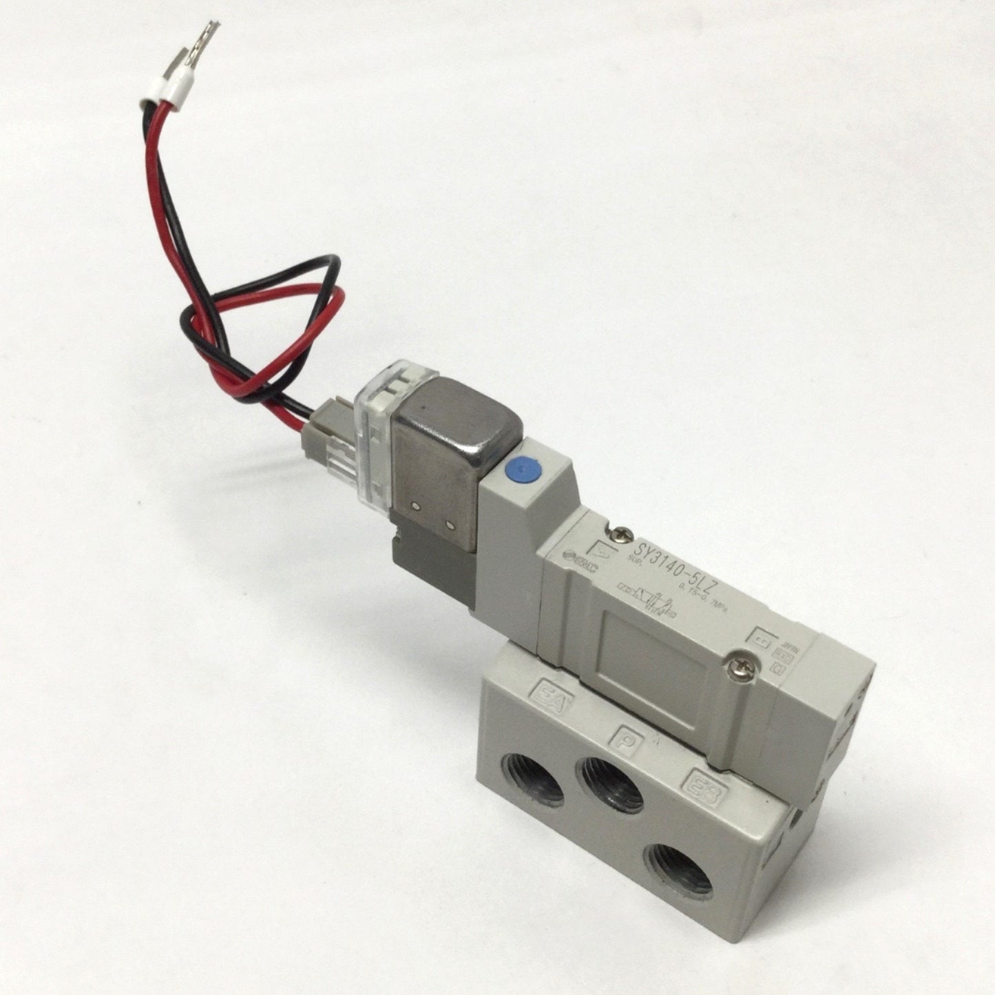 Used SMC SY3140-5LZ Solenoid Valve 5-Port 2-Position, 24VDC on Base 1/8" NPT, 0.7MPa