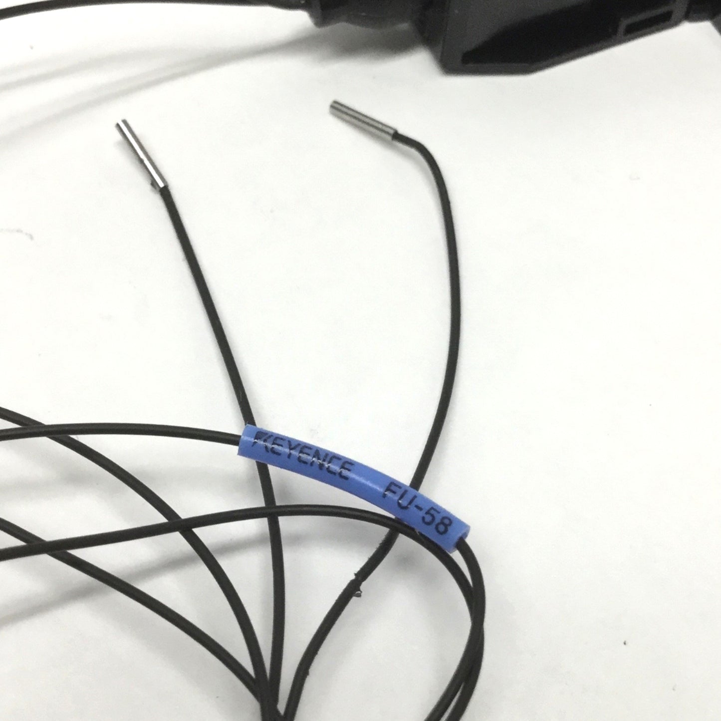 Used Keyence FS-N11N Digital Fiber Optic Sensor Amplifier, 1 Output, NPN, 12-24VDC