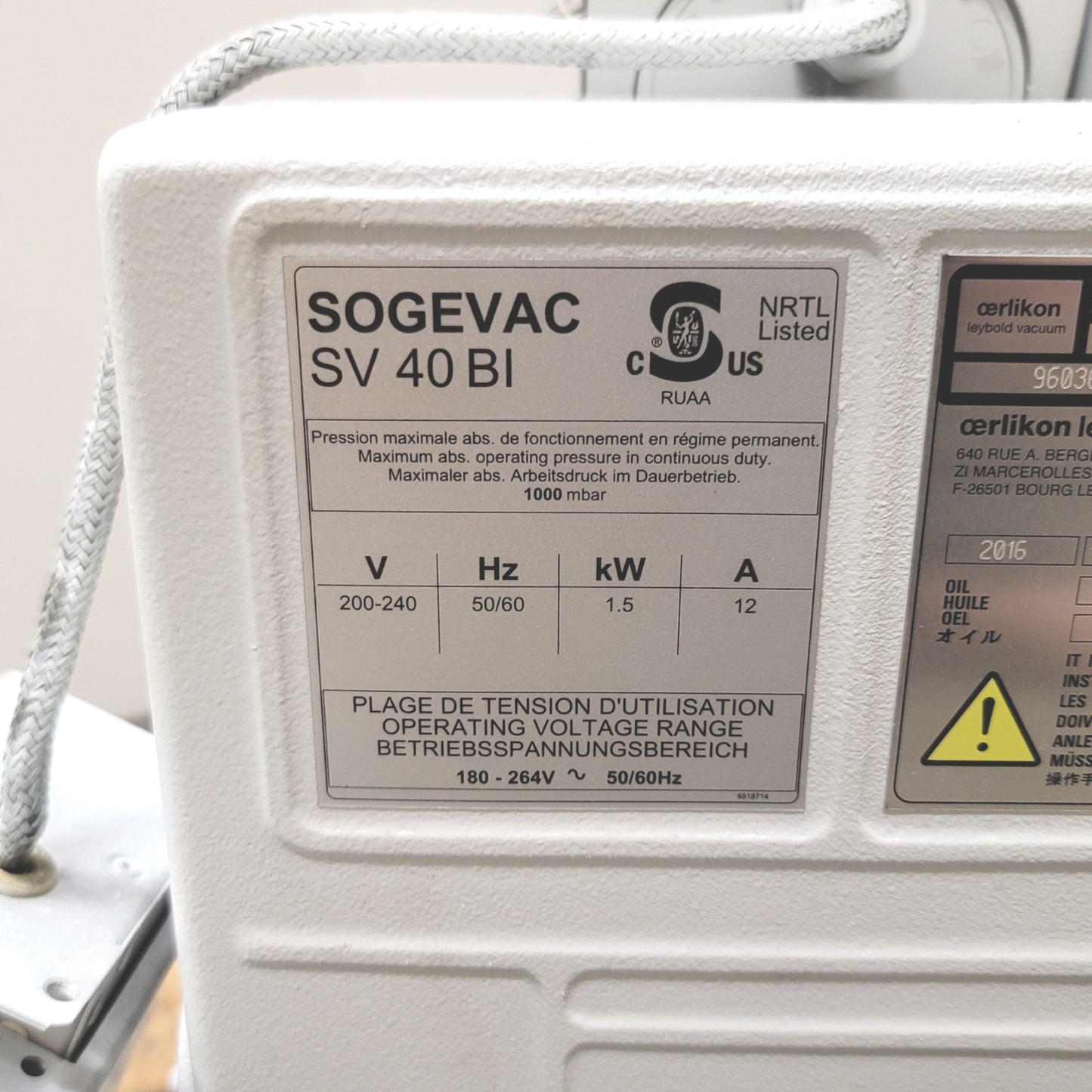 For parts or not working Leybold SOGEVAC SV40 BI Single Stage Rotary Vane Vacuum Pump *For Parts*