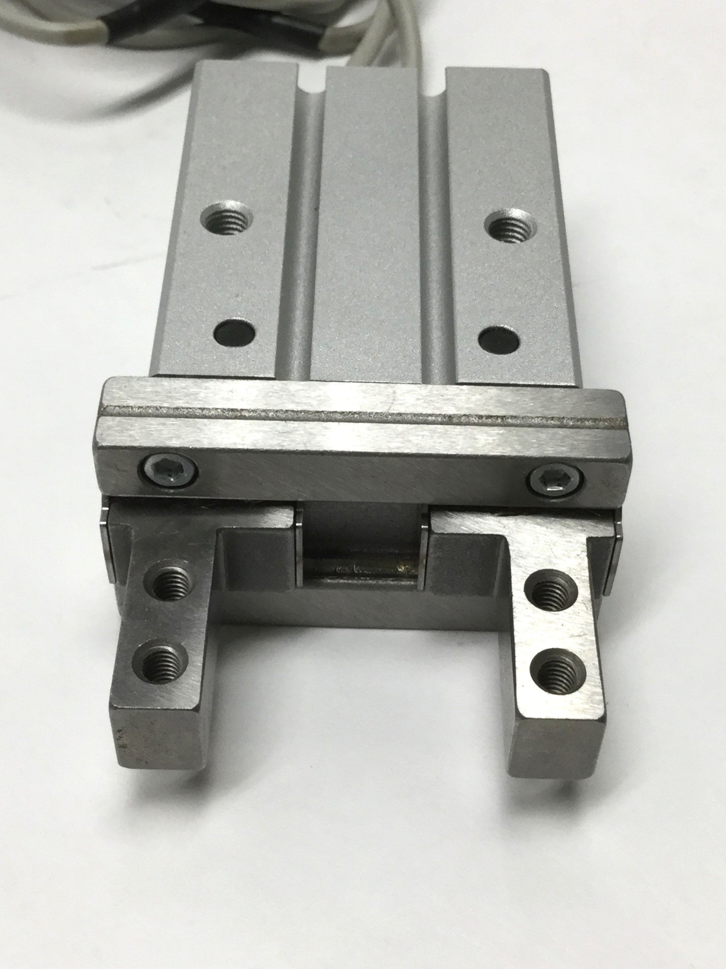 Used SMC MHZ2-20D1 Parallel Air Gripper, 2-Finger, 20mm Bore, 10mm Stroke, 0.1-0.7MPa