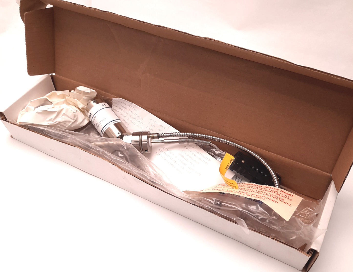 New Dynisco TPT412-7.5M-3/18 Pressure Transducer 0-7500 Psig, 10v DC, 33.3mV