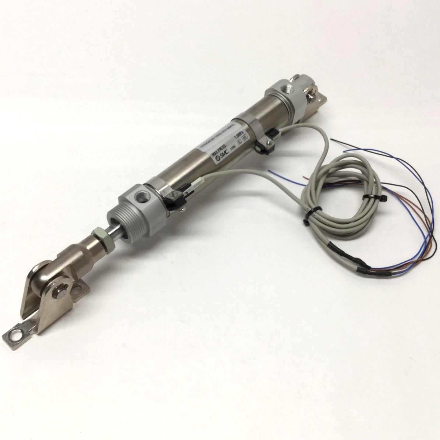 Used SMC CDM2E25-100Z-M9NL Air Cylinder 25mm Bore, 100mm Stroke w/Auto Switches
