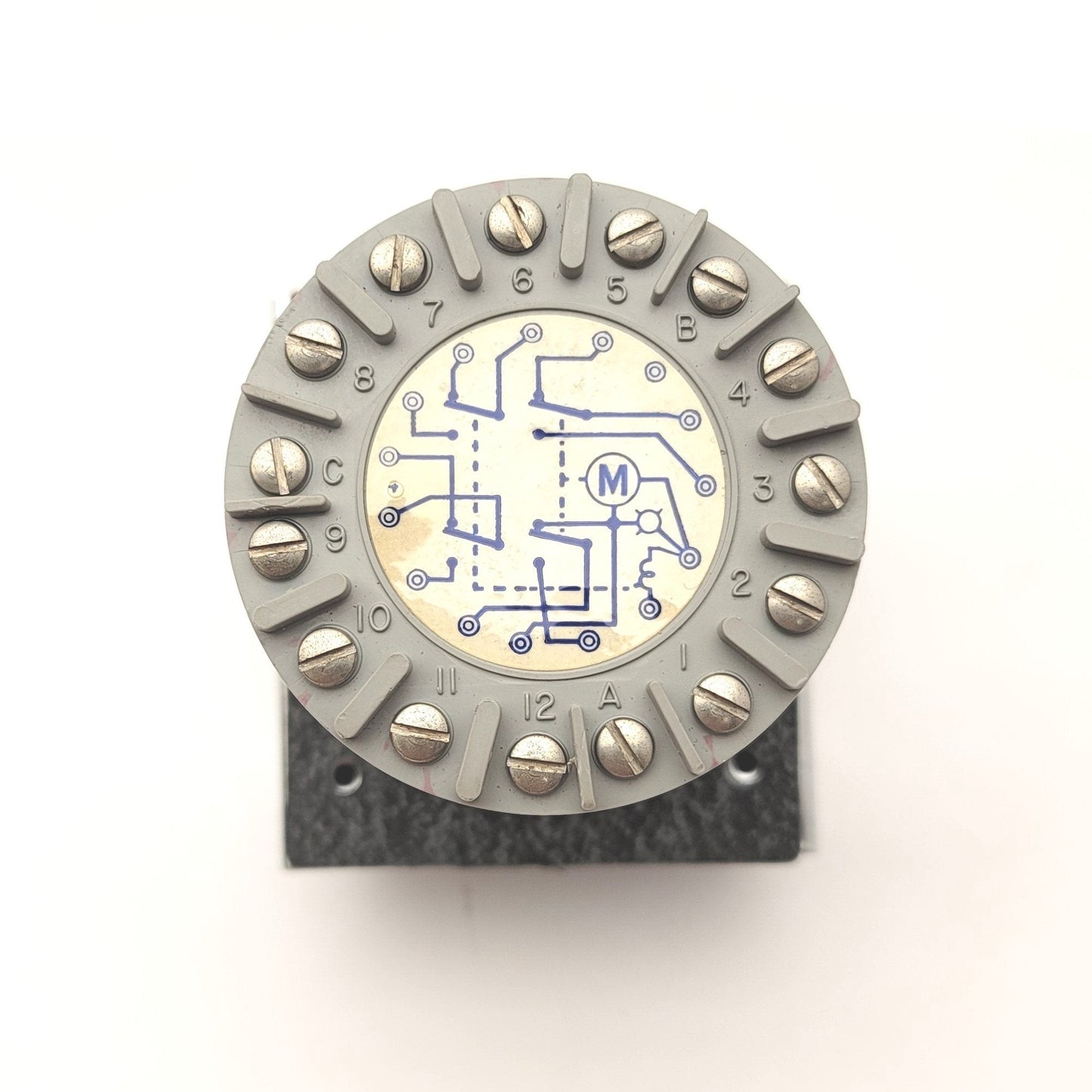 Used Eagle Signal HP52A6 Cycl-Flex Analog Single Preset Timer 0-150 Sec, 10A, 120VAC