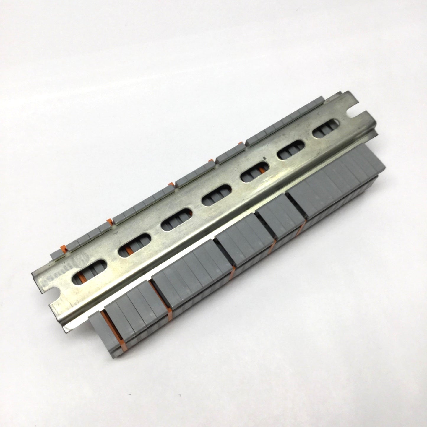 Used Lot of 27 Wago 281-901 Feed-Through Terminal Blocks 28-12AWG Cage-Clamp 800V 32A