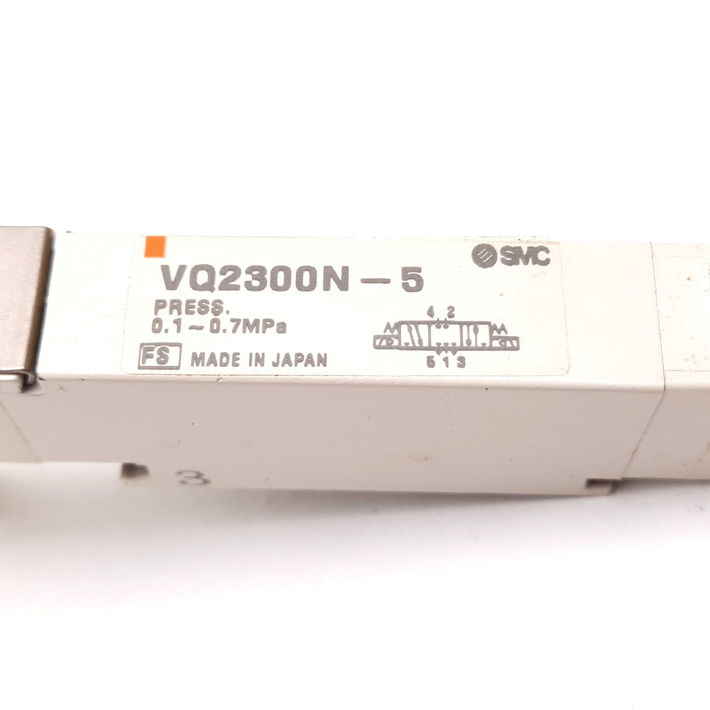 Used SMC VQ2300N-5 Solenoid Valve, 3-Position Closed Center 5-Port, 24VDC, 0.1-0.7MPa